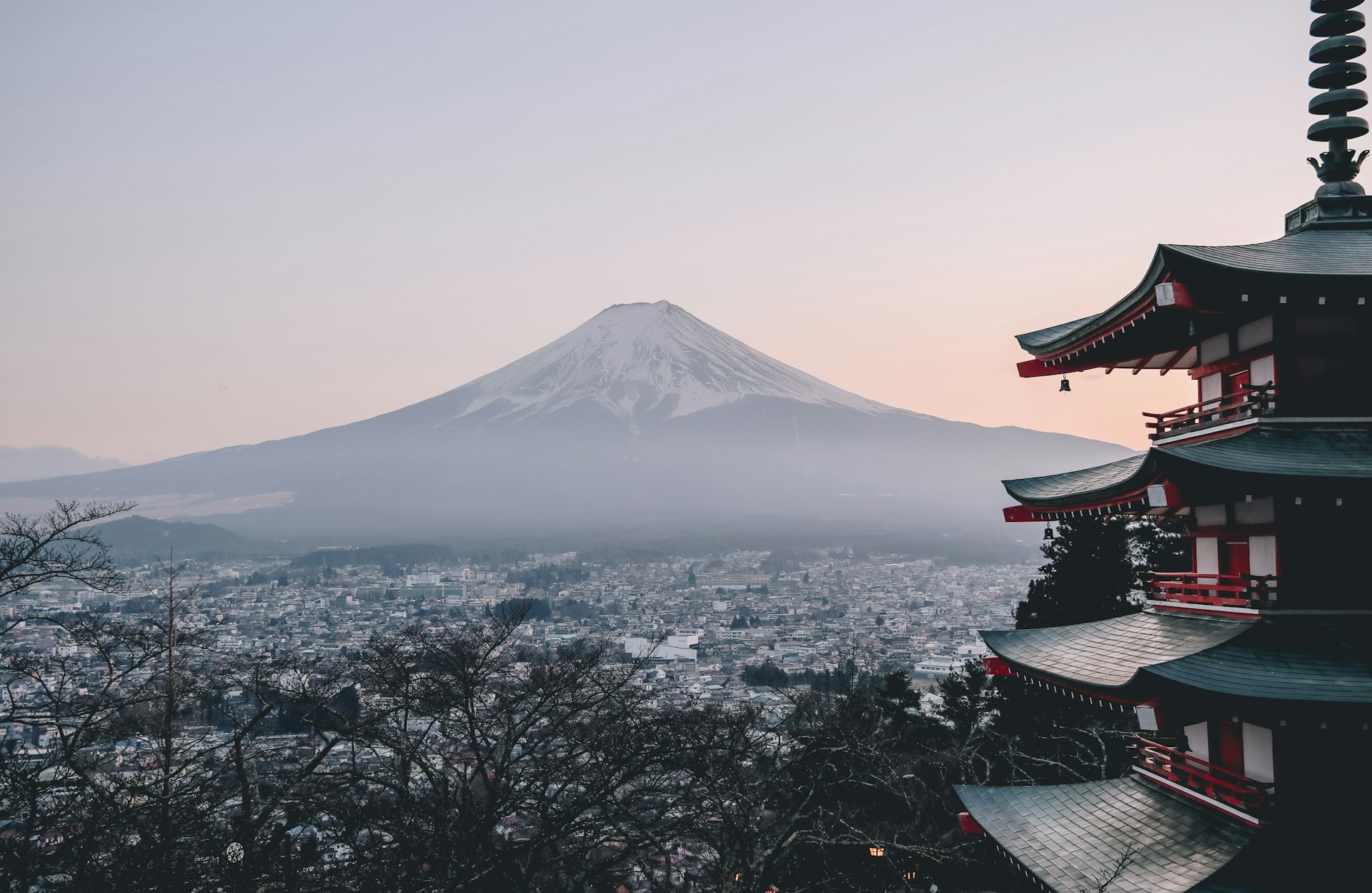 Pagode Chūreitō et mont Fuji